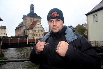 В Германии решили закрыть дело избитого в Берлине российского боксера