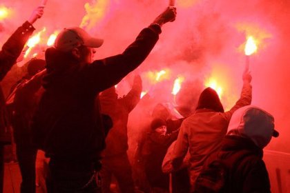 Фанаты «Спартака» на матче с «Крыльями Советов» жгли турецкие флаги