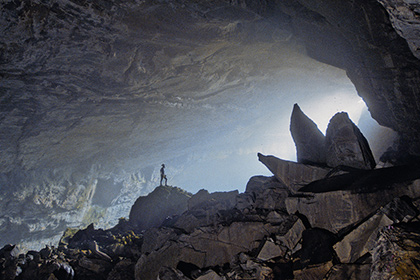 Спелеологи нашли самую глубокую пещеру в мире и согласились туда залезть