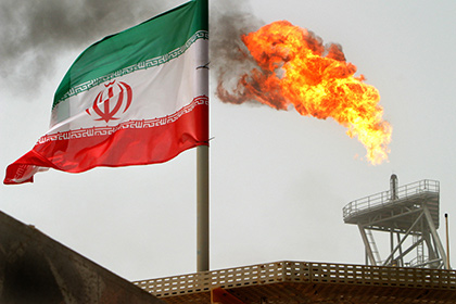 Иран одобрил увеличение добычи нефти на 500 тысяч баррелей