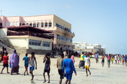 В столице Сомали боевики захватили ресторан