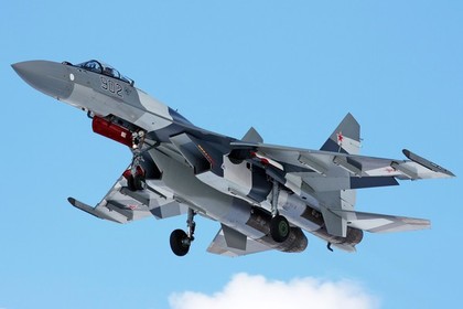 «Коммерсантъ» сообщил о переброске в Сирию новейших российских истребителей