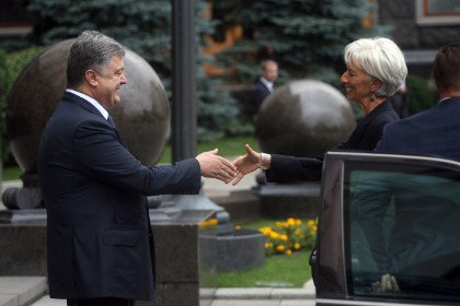 Лагард и Порошенко обсудили перезагрузку правительства Украины