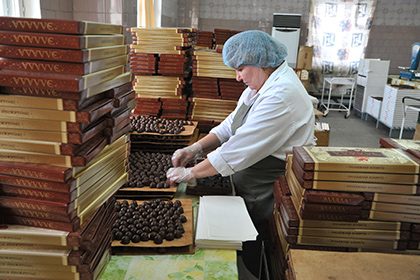 На Украине вступил в силу запрет на ввоз российских шоколадных конфет и кетчупа