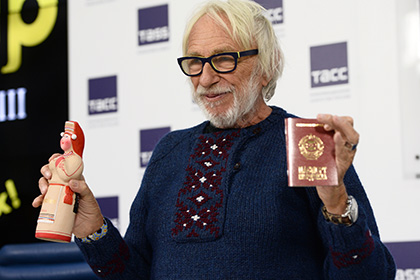 Ришару вручили «паспорт мордвина» в Москве