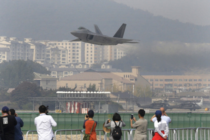 США поддержат Южную Корею полетом истребителей F-22