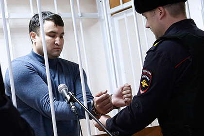 Суд оставил под стражей убившего пациента белгородского врача до 29 апреля