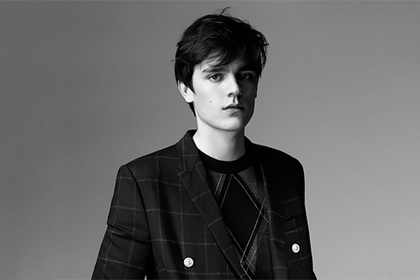 Сын Алена Делона стал лицом Dior Homme