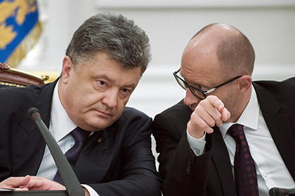 Яценюк призвал Порошенко зарыть топор политической войны
