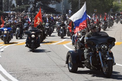 Литва отказала во въезде российским байкерам с советской символикой