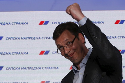 На парламентских выборах в Сербии уверенно победили сторонники вступления в ЕС