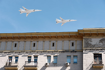 Обновленные Ту-160 и Ту-95 пролетят над Красной Площадью
