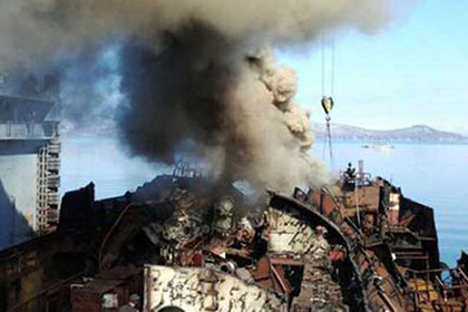 Потушен пожар на утилизируемой атомной лодке в Вилючинске