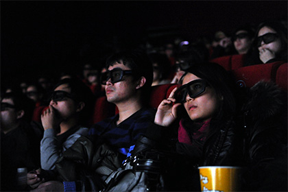 В американских кинотеатрах откроют залы для любителей посидеть в соцсетях