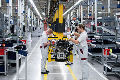 Volkswagen и Daimler отзовут дизельные автомобили из-за проблем с выбросами
