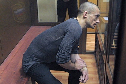 Адвокат рассказал о нанесенных Павленскому конвоем телесных повреждениях
