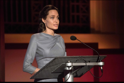 Анджелина Джоли стала профессором Лондонской школы экономики и политических наук