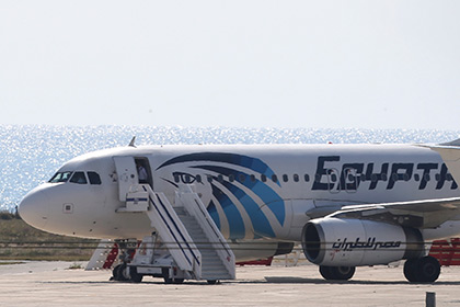 Египетские военные начали поиски на месте предполагаемого падения A320