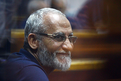 Египетский суд приговорил лидера «Братьев-мусульман» к пожизненному заключению