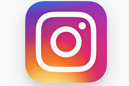 Instagram провел масштабный редизайн и стал черно-белым