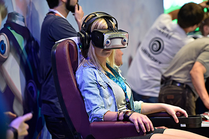 Инвестор подтвердил разработку шлема виртуальной реальности от Google