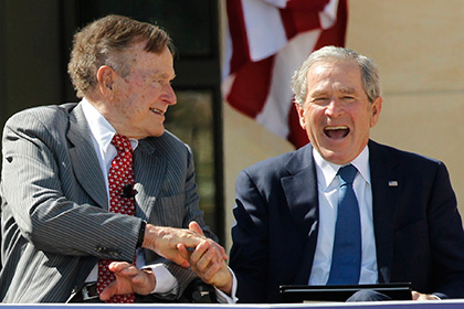 Оба Джорджа Буша отказались поддержать Трампа на выборах