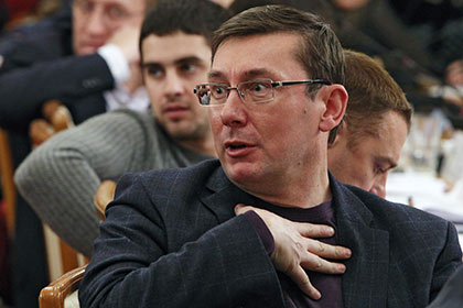 Рада назначила генпрокурором Украины ранее судимого кума Порошенко
