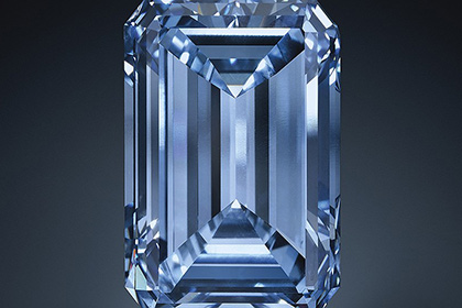 Редкий синий бриллиант ушел с молотка по рекордной цене