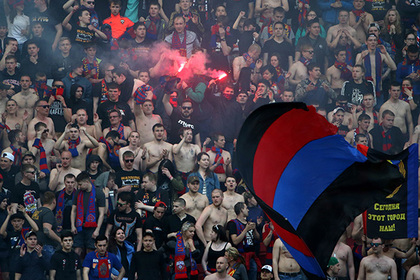 Российские футбольные болельщики стали реже материться на матчах