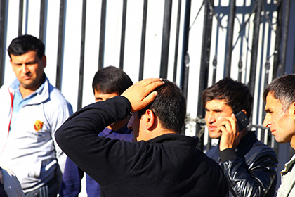 Семерых участников драки на Хованском кладбище депортируют в Таджикистан