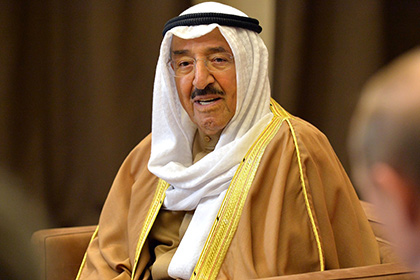 Троих членов правящей семьи Кувейта осудили за оскорбление эмира
