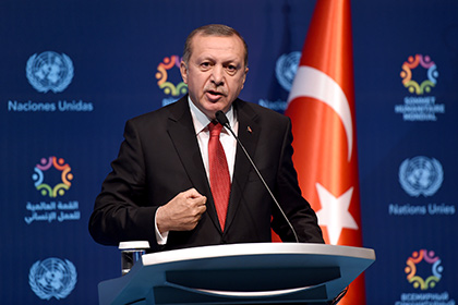 Турция обвинила Россию в поставках оружия курдским террористам