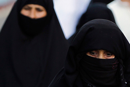 В Индии потребовали прекратить торговлю женщинами в Саудовской Аравии и Бахрейне