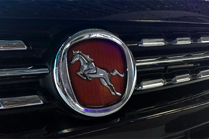 В Китае появился автопроизводитель с логотипом почти как у Ferrari