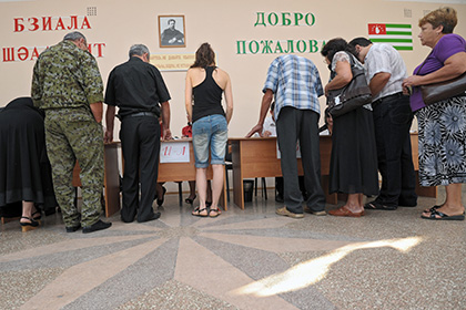 Абхазия отказалась проводить референдум о присоединении к России