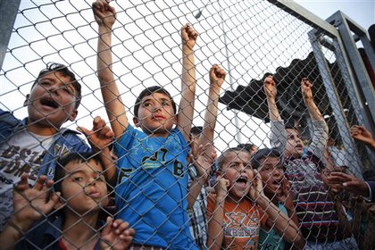 Турок получил 108 лет тюрьмы за насилие над малолетними беженцами из Сирии