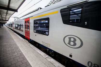 В Бельгии столкнулись пассажирский и грузовой поезда