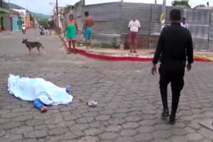 Знаменитого в Гватемале телеведущего застрелили на глазах у внука
