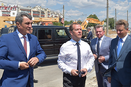 Киев возмутился визитом Медведева в Севастополь