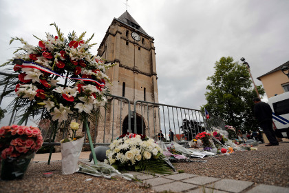 Напавшие церковь во Франции присягали «Исламскому государству»