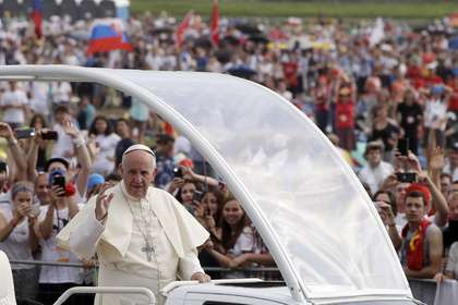 Папа Римский призвал паству скачивать сердце и использовать Евангелие как GPS