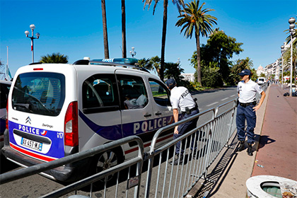 Полиция Франции обвинила двоих мигрантов в сговоре с террористами