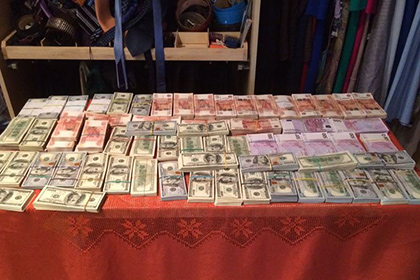 При обысках у главы ФТС Бельянинова нашли 58 миллионов рублей