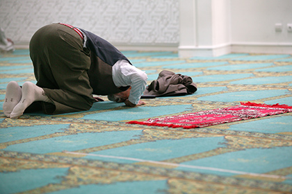 Во Франции задумались о запрете финансирования мечетей из-за границы