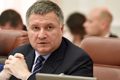 Аваков предложил Порошенко уволить 100 украинских генералов