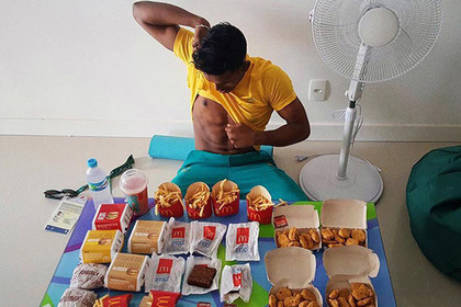 Австралийский спортсмен отметил выступление на Играх горой еды из McDonald’s