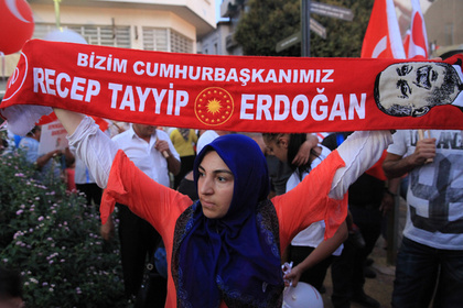 Эрдоган организует крупнейший митинг в свою поддержку