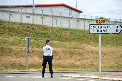 Французский спецназ освободил заложников в тюрьме Ле Мана