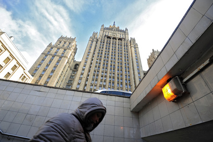 МИД рассказал о реакции Москвы на разрушение советских мемориалов в Польше