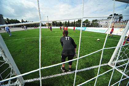 Назвавшаяся сборной России футбольная команда пропустила в трех матчах 28 мячей